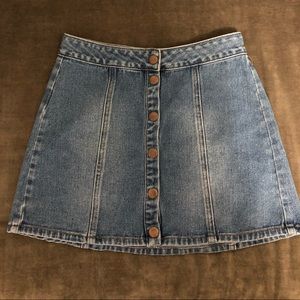 Bullhead mini denim, button down skirt.